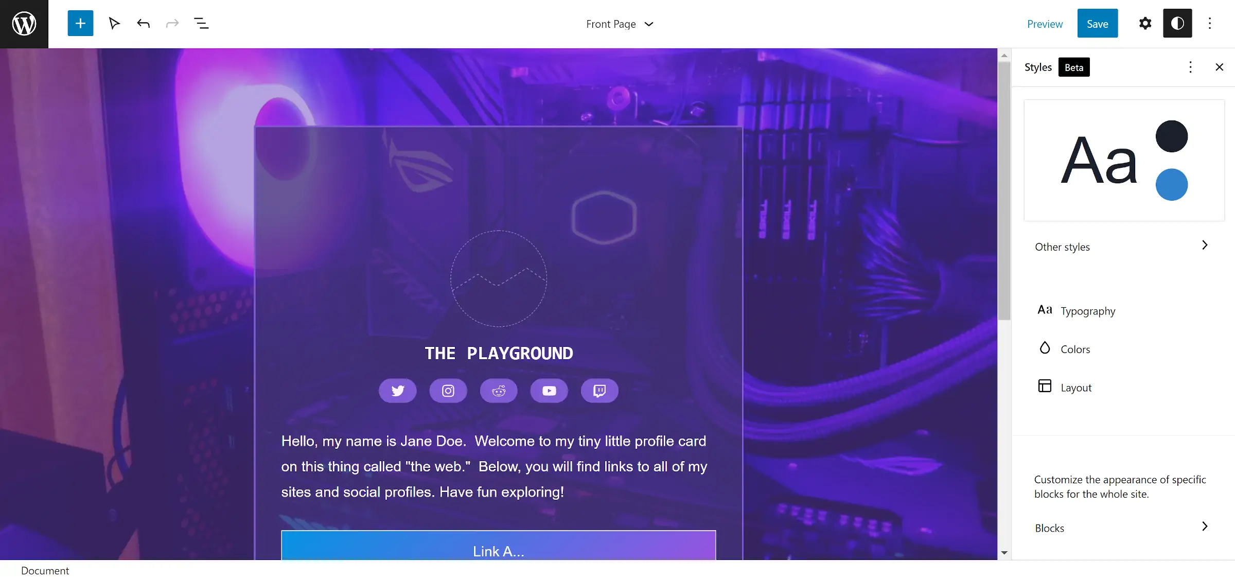 Editor del sitio de WordPress que muestra la página de inicio del sitio diseñada en un esquema de color púrpura. A la derecha, se abre la interfaz de estilos globales.
